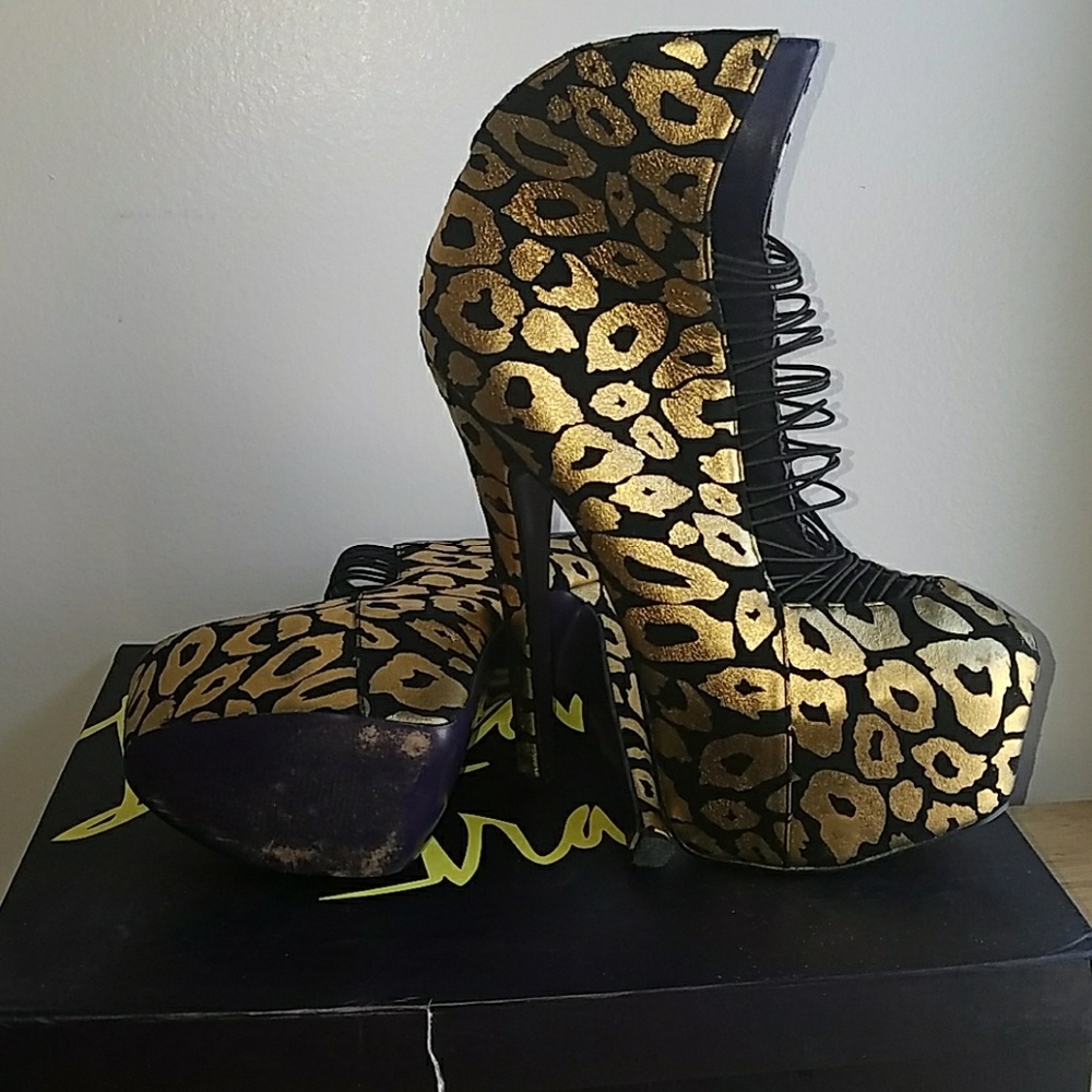 7 inch heels! London Trash